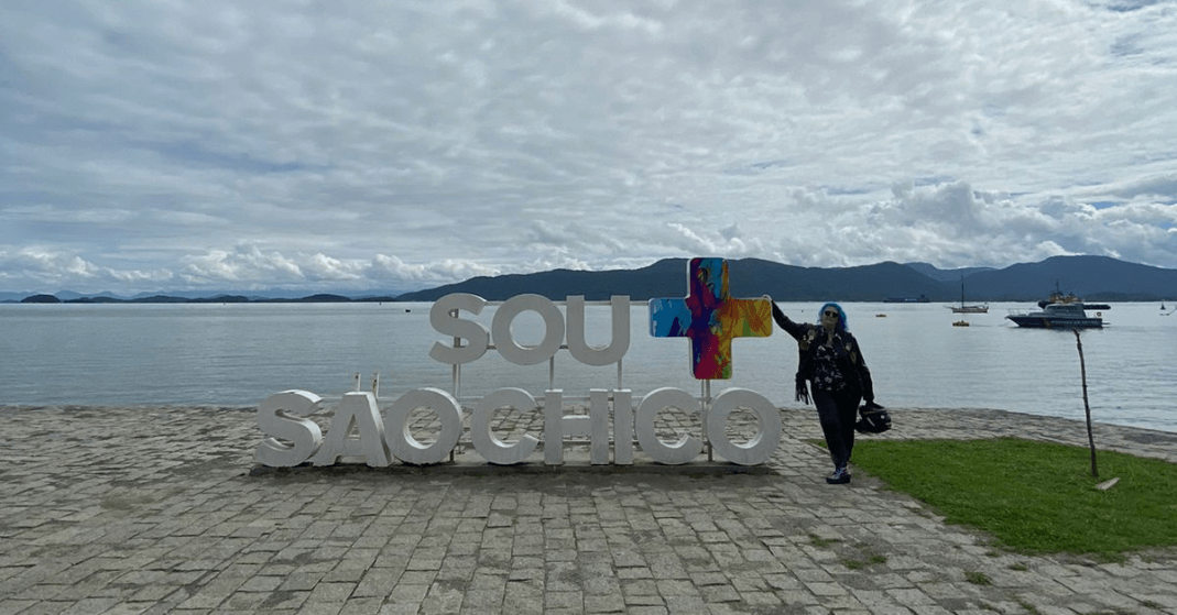 A Autenticah é um centro de saúde transdisciplinar dedicado a fornecer suporte emocional e mental para a comunidade LGBTQIAPN+.