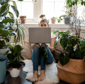 Saúde mental LGBTQIAPN+ e neurodivergente: atendimento acolhedor e online.