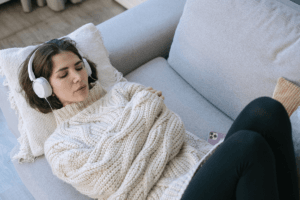 Acomodações sensoriais para uma higiene do sono neurodivergente-friendly.
